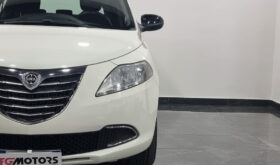 Ypsilon 1.2 69 CV 5 porte Silver