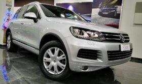 VOLKSWAGEN Touareg tiptronic led/xenon navi pelle